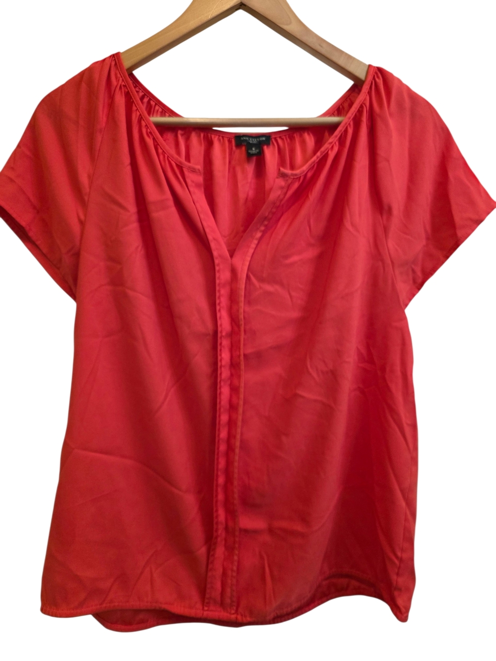 Ann Taylor Pleated Front Flowy V-Neck Shortsleeve Blouse Elastic Hem Size S